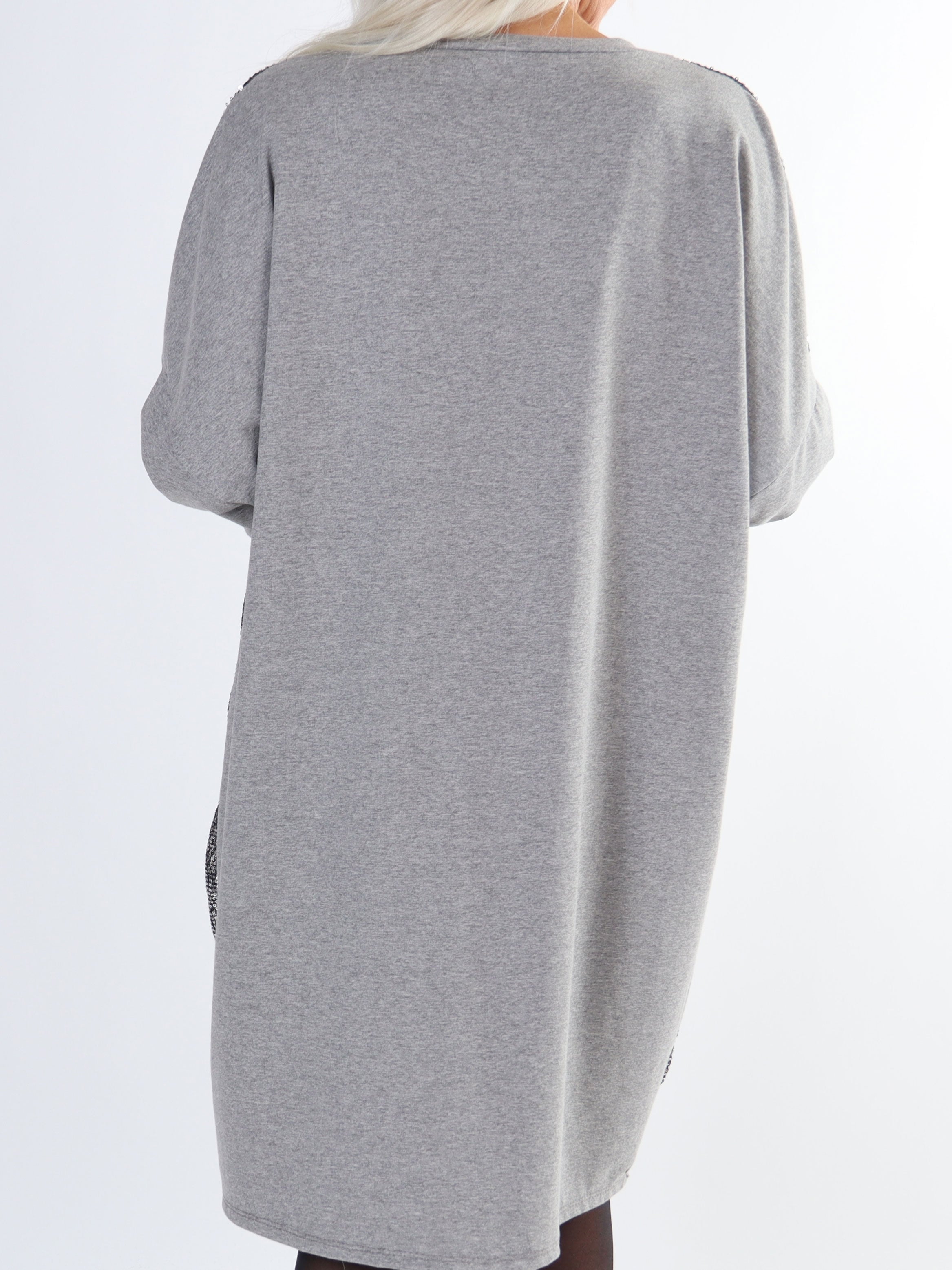 Eria - Plus size kjole med pailletter foran